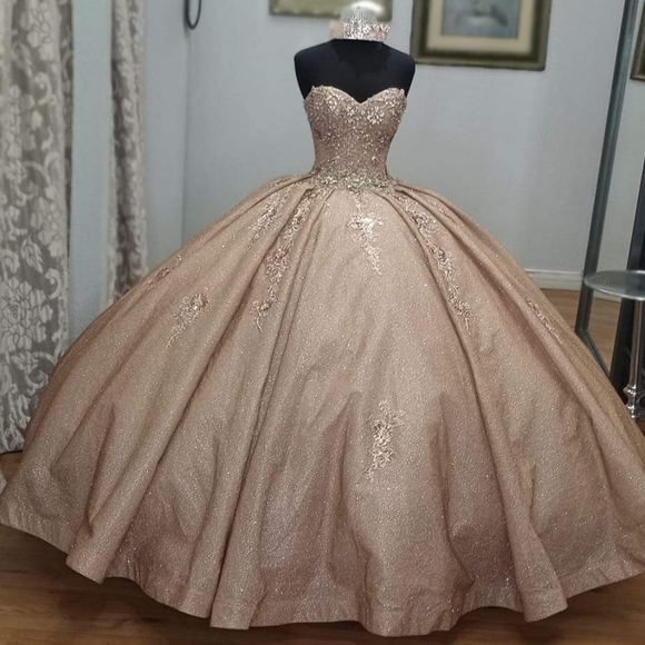 XV dress - Picture 3 of 4